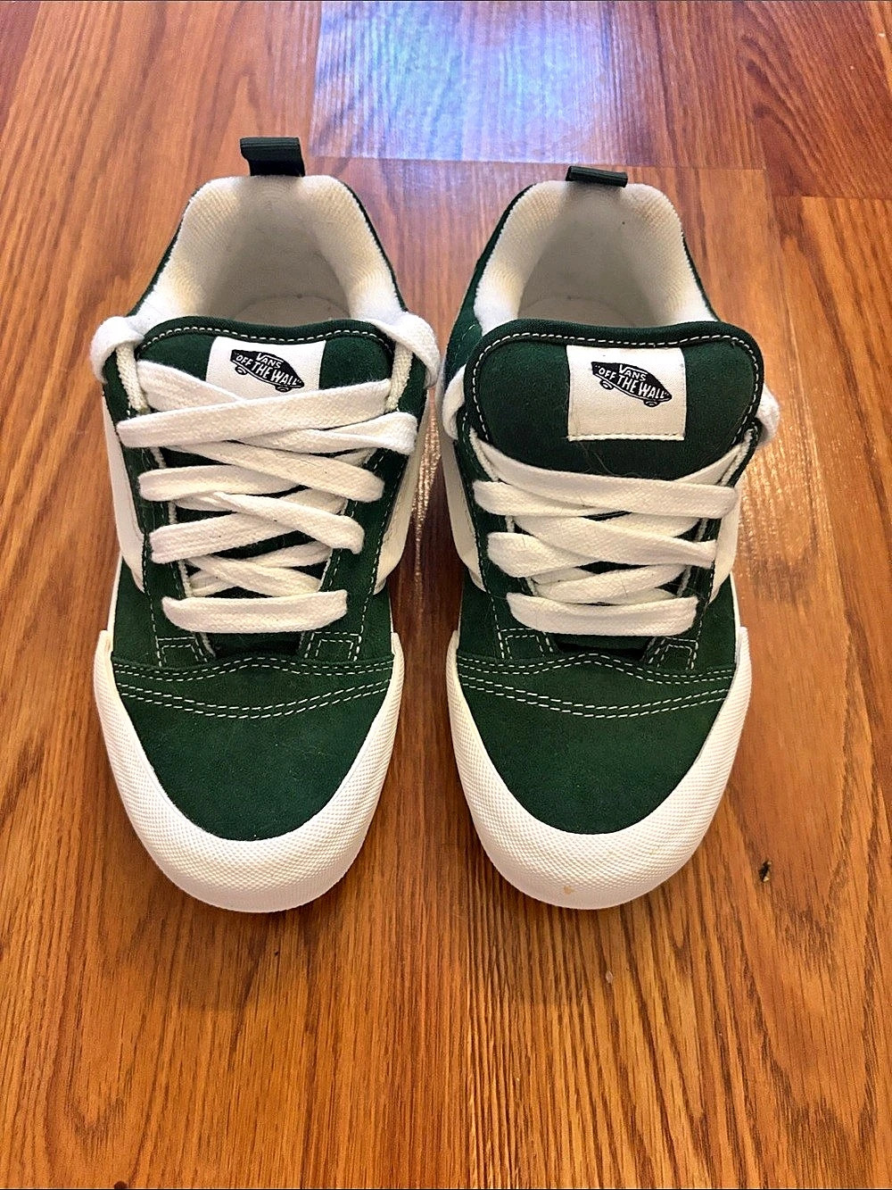 BRAND new Vans Knu Skool Green/White Sneakers Girls US 3.5